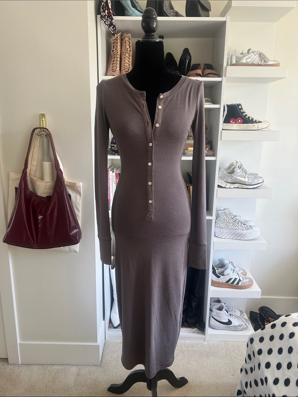 Wilfred Long Sleeve Henley Midi Dress in Taupe